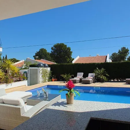 Mimosa With 5bedrooms Air Conditioning & Private Swimming Pool And A Games Ideal For Families *