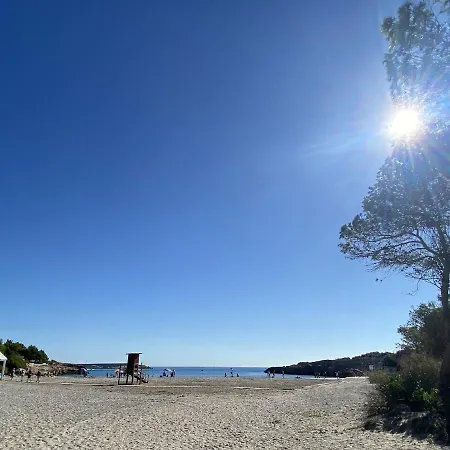Mimosa With 5bedrooms Air Conditioning & Private Swimming Pool And A Games Ideal For Families *