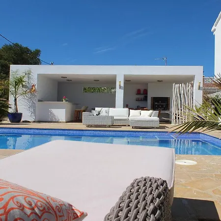 Villa Mimosa With 5bedrooms Air Conditioning & Private Swimming Pool And A Games Ideal For Families L'Ametlla de Mar
