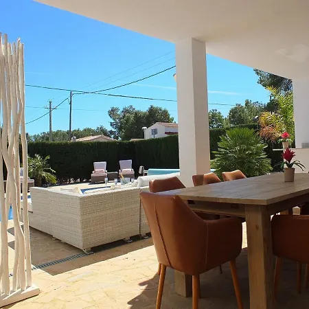 Mimosa With 5bedrooms Air Conditioning & Private Swimming Pool And A Games Ideal For Families L'Ametlla de Mar