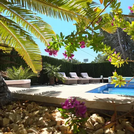 Mimosa With 5bedrooms Air Conditioning & Private Swimming Pool And A Games Ideal For Families Villa L'Ametlla de Mar