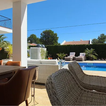 Mimosa With 5bedrooms Air Conditioning & Private Swimming Pool And A Games Ideal For Families Villa *