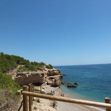 Villa Mimosa With 5bedrooms Air Conditioning & Private Swimming Pool And A Games Ideal For Families *
